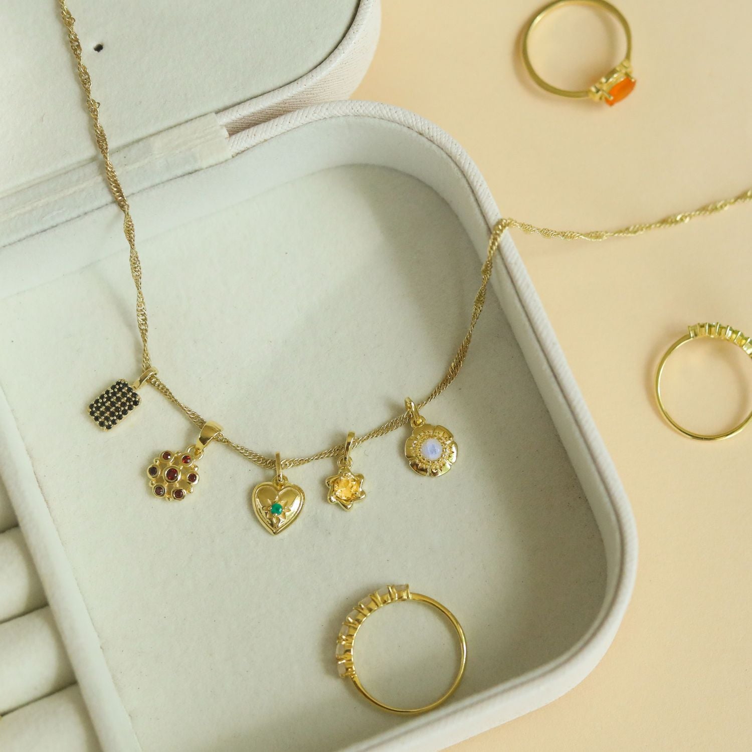 Bloom Granaat Ketting | Gold Plated